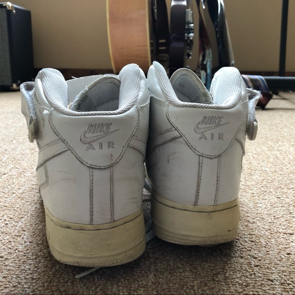 Men’s Nike Air Force 1’s (mid) - Picture 4 of 5